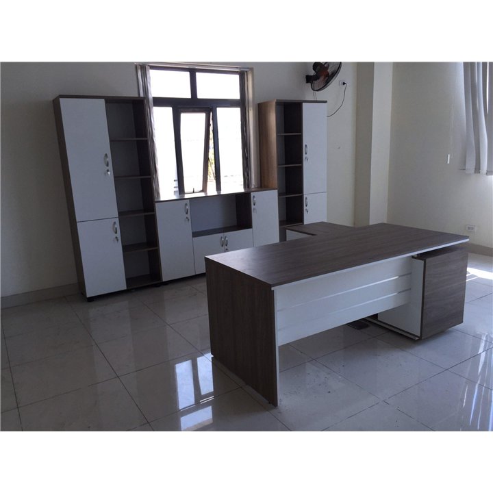 Bàn lãnh đạo BLD35